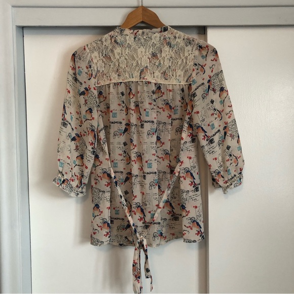 Yumi 3/4 sleeve blouse with lace detailing - Picture 2 of 7